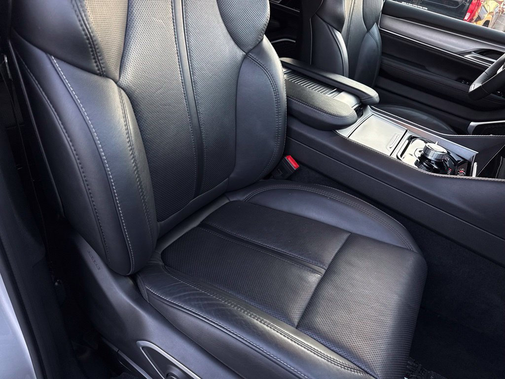 Used 2025 Jeep Wagoneer Series II w/ 8-Passenger Seating Package AWD/4WD image 49