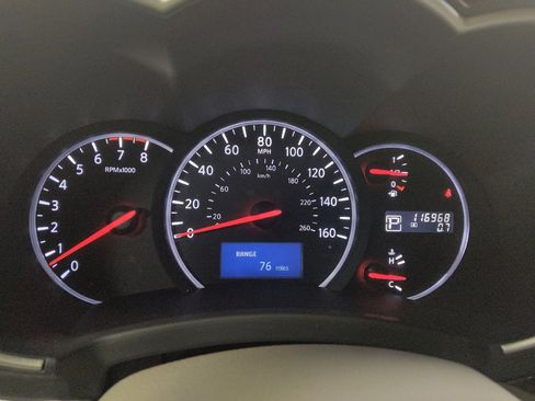 Used 2017 Nissan Quest SV image 23