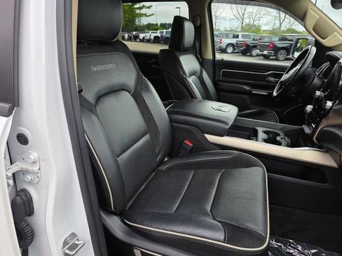 Used 2021 RAM 1500 Laramie AWD/4WD image 12