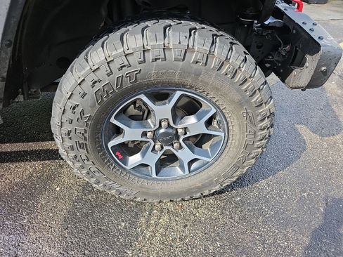 Used 2019 Jeep Wrangler Unlimited Rubicon AWD/4WD image 10
