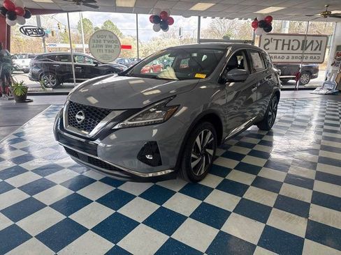 Used 2023 Nissan Murano SL w/ SL Moonroof Package image 3