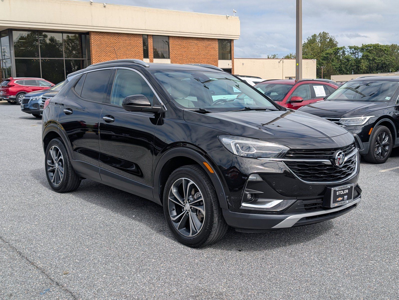 Used 2022 Buick Encore GX Essence w/ Advanced Technology Package AWD/4WD image 7