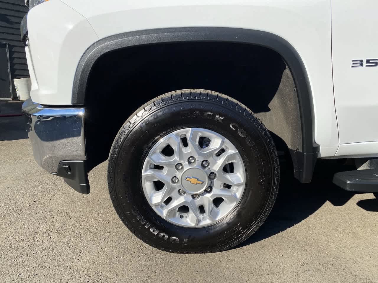 Used 2021 Chevrolet Silverado 3500 LT w/ Convenience Package AWD/4WD image 11