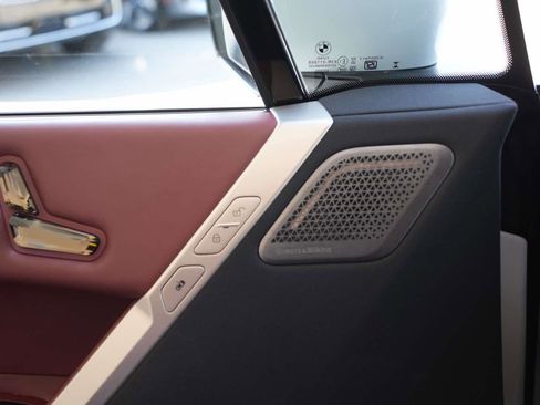 Certified 2022 BMW iX xDrive50 image 15