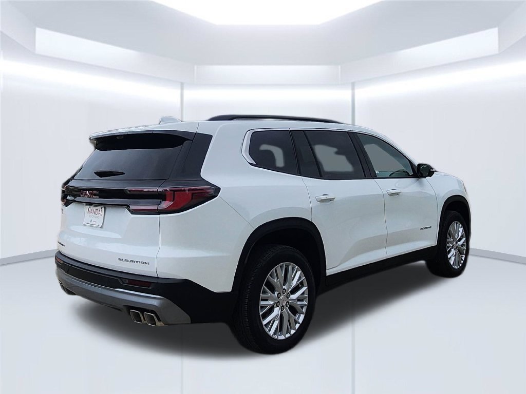 Used 2026 GMC Acadia Elevation w/ Elevation Premium Package FWD image 5