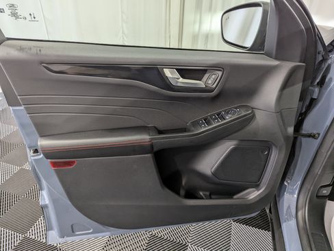 Used 2025 Ford Escape ST-Line w/ Tech Pack #1 image 15