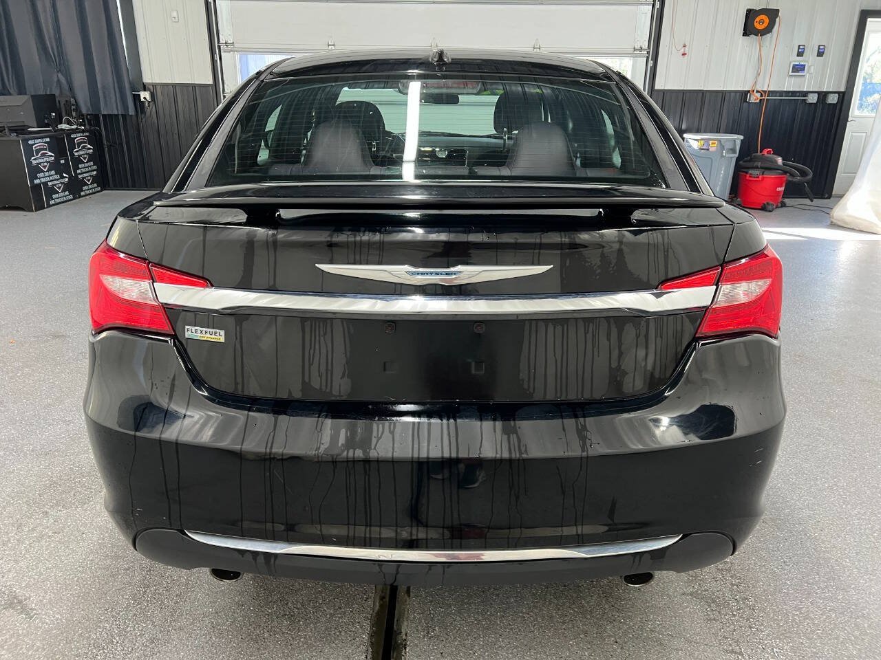 Used 2013 Chrysler 200 Touring FWD image 5