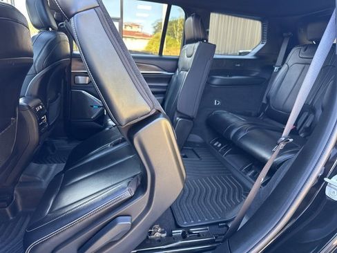 Used 2021 Jeep Grand Cherokee L Overland image 24