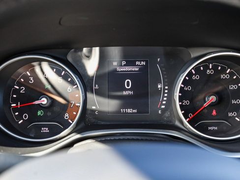 Used 2021 Jeep Compass Latitude image 24