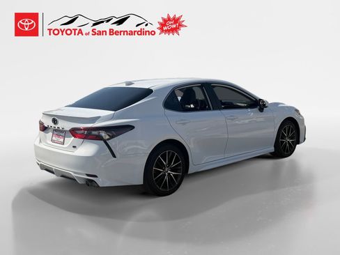 Certified 2022 Toyota Camry SE w/ Carpet Mat Package (TMS) FWD image 5