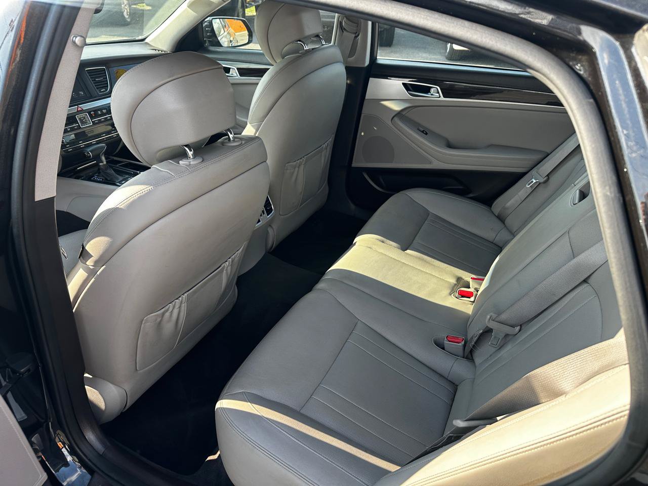 Used 2019 Genesis G80 3.8 AWD/4WD image 17