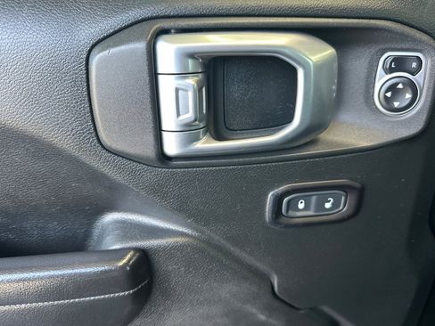 Used 2020 Jeep Wrangler Unlimited Sport S AWD/4WD image 10