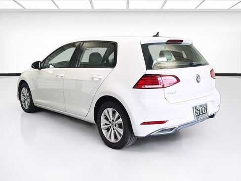 Used 2020 Volkswagen Golf 4-Door image 6