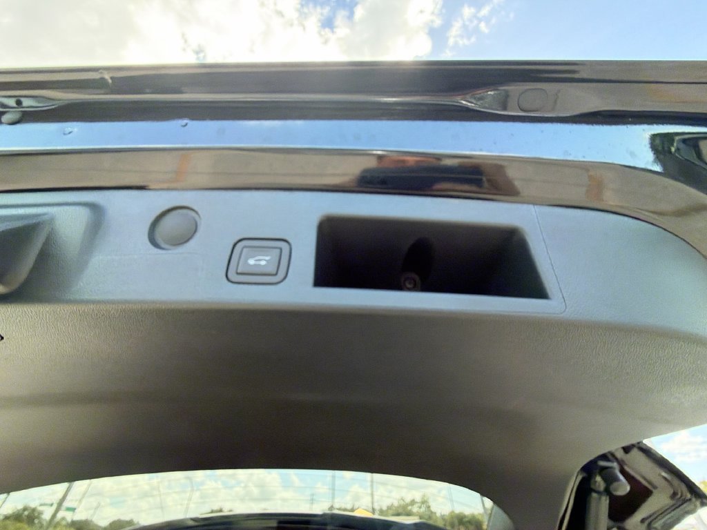 New 2027 GMC Terrain AT4 w/ Convenience Package III AWD/4WD image 30