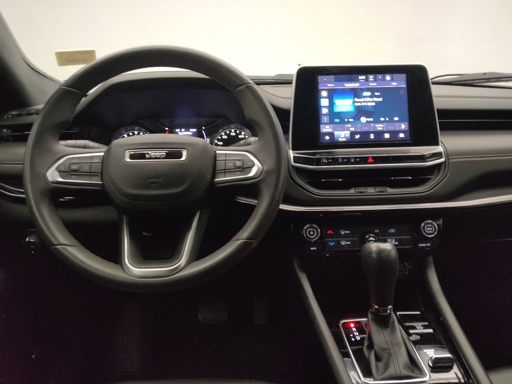 Used 2022 Jeep Compass Latitude w/ Sun and Sound Group AWD/4WD image 22