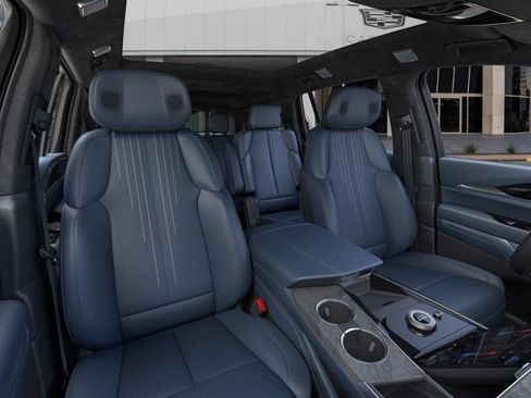 New 2025 Cadillac Escalade IQ Sport 2 AWD/4WD image 16