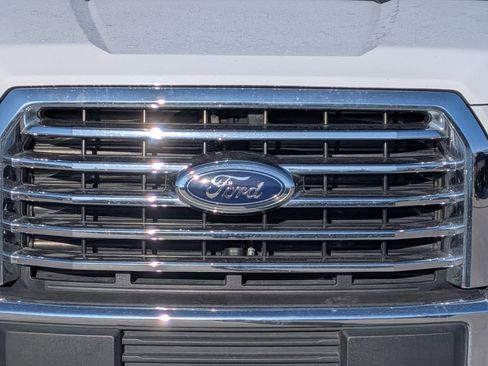 Used 2017 Ford F150 XLT w/ Equipment Group 302A Luxury image 9