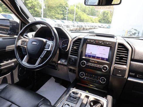 Used 2021 Ford Expedition XLT AWD/4WD image 30