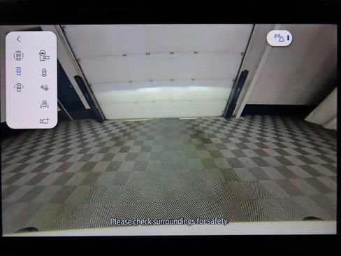 Used 2025 Ford F250 Platinum image 16