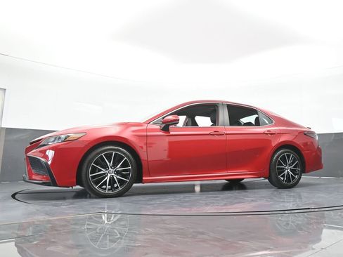 Used 2021 Toyota Camry SE FWD image 53