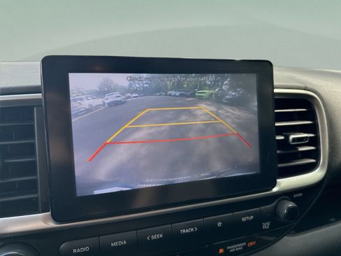 Used 2020 Hyundai Venue SEL w/ Convenience Package FWD image 22