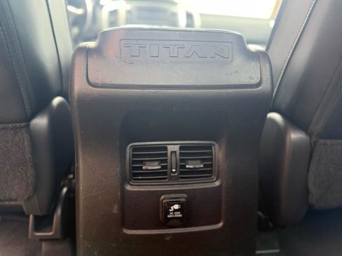 Used 2017 Nissan Titan PRO-4X image 33