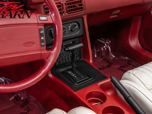 Used 1992 Ford Mustang GT RWD image 33