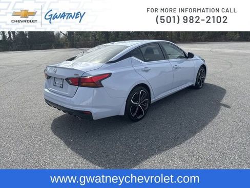 Used 2024 Nissan Altima 2.5 SR w/ SR Premium Package image 5