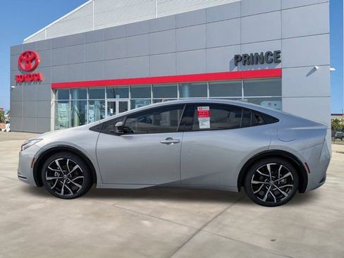 New 2025 Toyota Prius Plug-In Hybrid FWD image 7