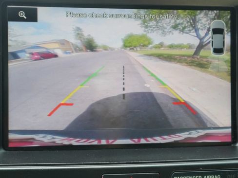 Used 2016 Ford Explorer XLT w/ Equipment Group 201A FWD image 21