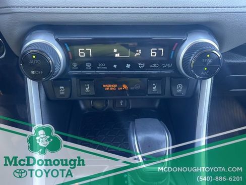 Used 2022 Toyota RAV4 XLE Premium AWD/4WD image 12