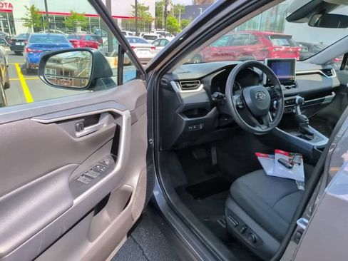 Certified 2025 Toyota RAV4 XLE FWD image 10