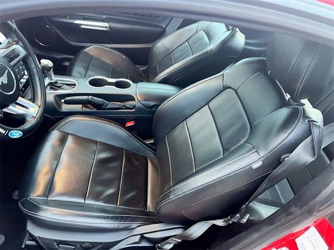 Used 2021 Ford Mustang Premium image 18