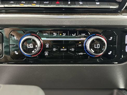 New 2025 GMC Sierra 1500 Elevation w/ Elevation Premium Package image 30