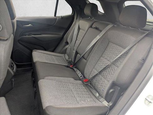 Used 2024 Chevrolet Equinox LT FWD image 19