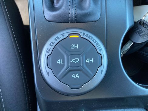 New 2025 Ford Bronco Badlands image 17