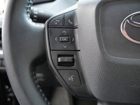 Certified 2024 Toyota Prius LE image 28