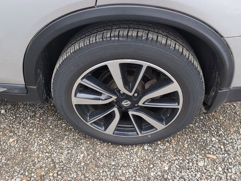 Used 2020 Nissan Rogue SL image 6