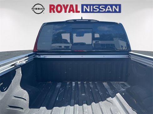 Used 2024 Nissan Titan PRO-4X w/ Pro-4x Convenience Package image 8