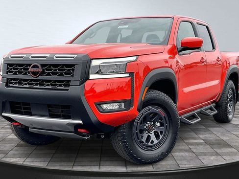 New 2025 Nissan Frontier PRO-4X image 2