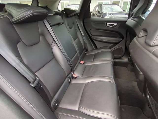 Certified 2023 Volvo XC60 B5 Ultimate w/ Protection Package Premier FWD image 29