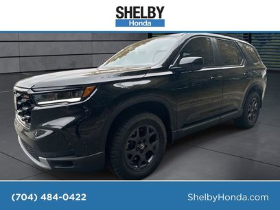 New 2025 Honda Pilot TrailSport