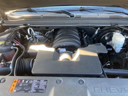 Used 2018 Chevrolet Tahoe Premier RWD image 38