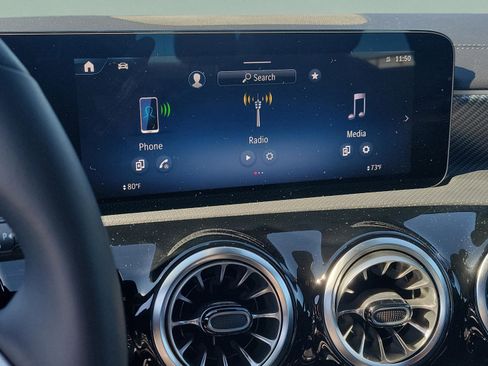 Certified 2026 Mercedes-Benz CLA 250 image 7