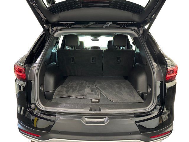 Used 2023 Chevrolet Blazer LT AWD/4WD image 15