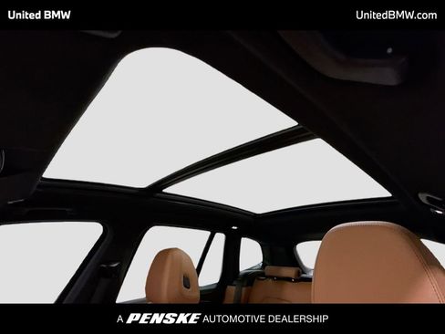 Used 2023 BMW X3 M40i w/ Premium Package image 12