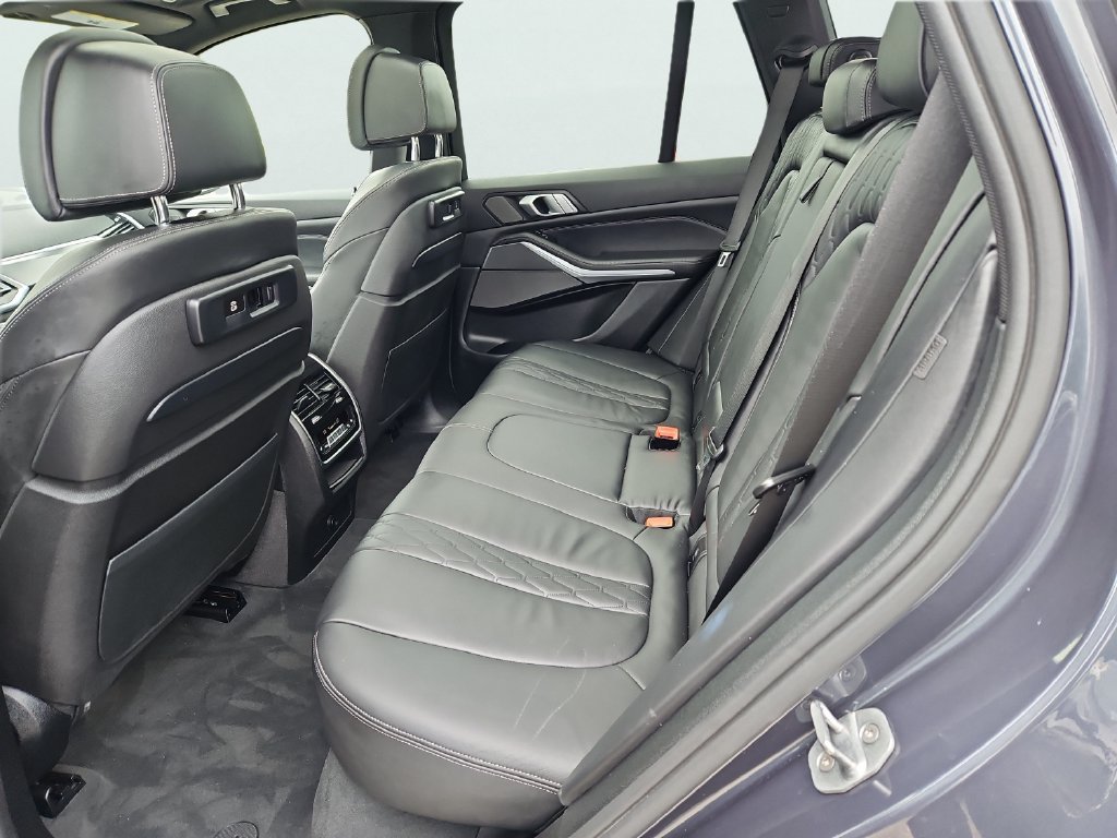 Used 2019 BMW X5 xDrive40i w/ M Sport Package AWD/4WD image 37