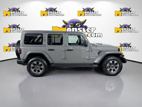 Used 2023 Jeep Wrangler Unlimited Sahara w/ Cold Weather Group AWD/4WD image 4