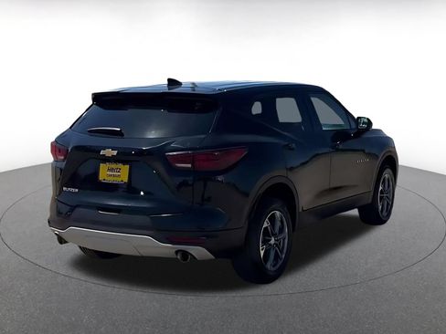 Used 2025 Chevrolet Blazer LT FWD image 11