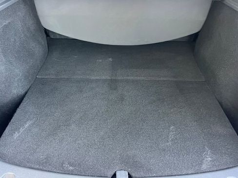 Used 2023 Tesla Model Y Long Range image 21